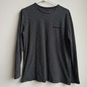 APC A.P.C 100% Cotton Women’s Black Stripe Shirt Sleeve T Shirt Size Medium?